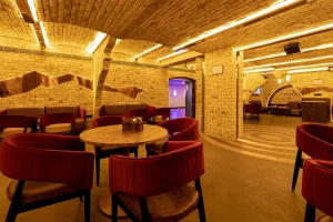 Jenny's Underground Bar interior